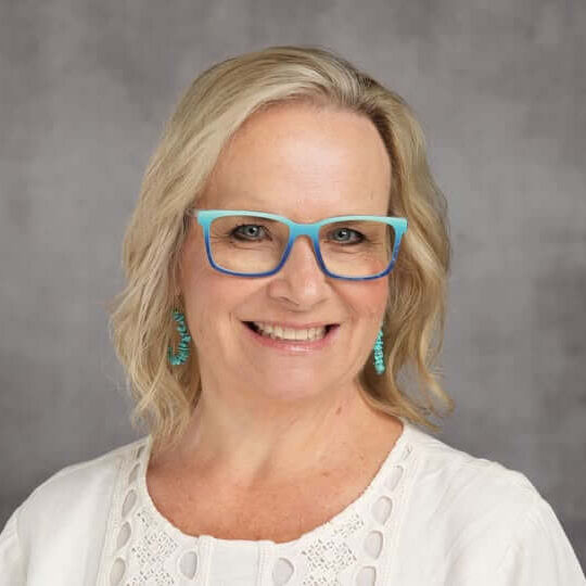 Rhonda Dillingham headshot 8-26